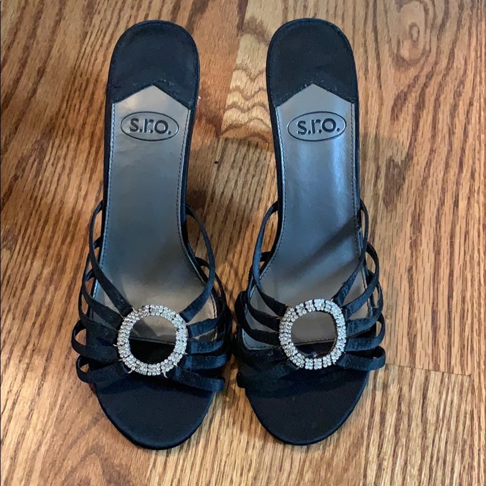 Black Strappy Heel